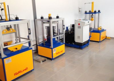 Laboratorinis betono gaminių gniuždymo presas, Skodas - betono gamybos įranga