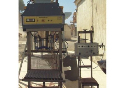 Reikiamo svorio rankinė pakavimo mašina, Skodas - betono gamybos įranga