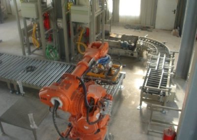 Robotas su vakuuminiu griebtuvu, Skodas - betono gamybos įranga