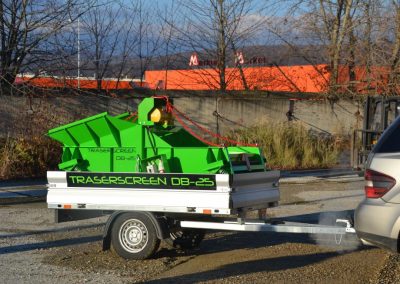 Pusmobilais vibrējošais siets DB-25 , Skodas - betona ražošanas iekārtas