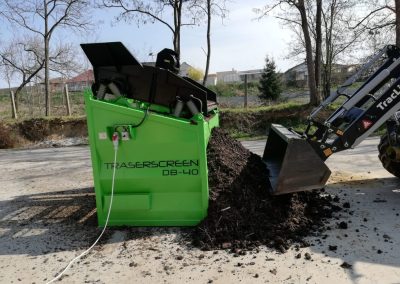 Criba vibratoria semimóvil DB-40M Skodas - equipos para la producción de hormigón